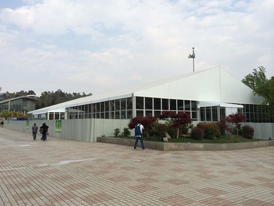 Tenda da magazzino per esterni di alta qualità, prezzo di fabbrica economico, tenda per carichi pesanti, tenda da magazzino industriale esterna in vendita