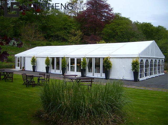 Tenda per eventi all'aperto di alta qualità Tenda per fiere con telaio in lega di alluminio Tenda personalizzata per pareti in ABS per aziende