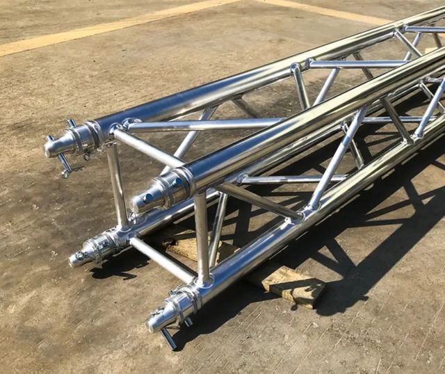 Capriata modulare a buon mercato all'ingrosso della vite dello zipolo della lega di alluminio 300*300mm, 400*400mm, 400*600mm, 520*760mm