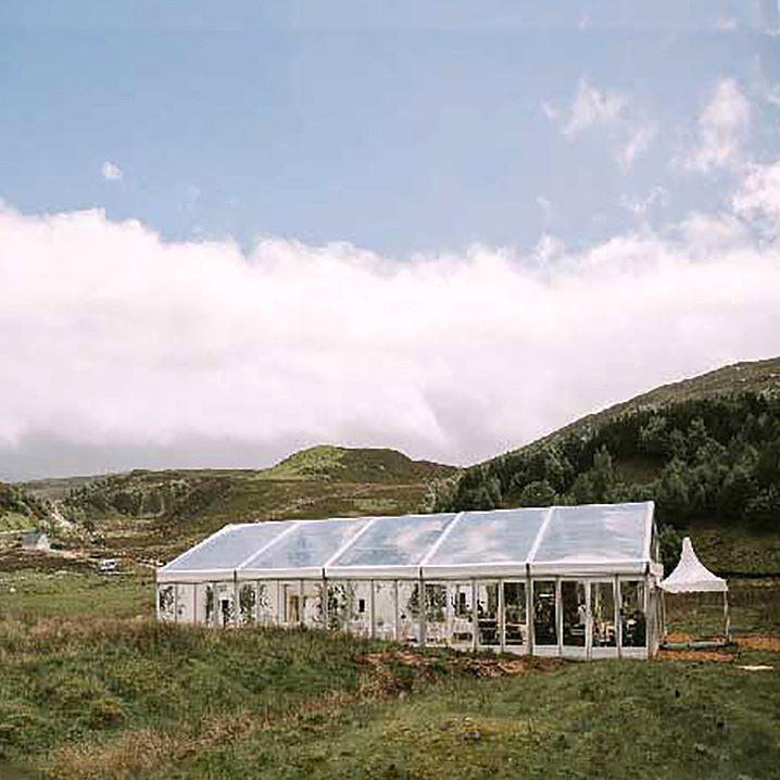 Tenda per feste ignifuga in vetro con struttura in alluminio antivento Tenda resistente per pareti laterali solide per eventi bianchi all'ingrosso