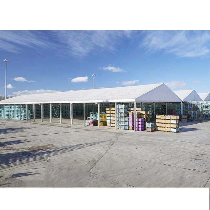 Tenda per attività di matrimonio romantico di alta qualità Tenda per tendone per esterni trasparente antivento in vendita