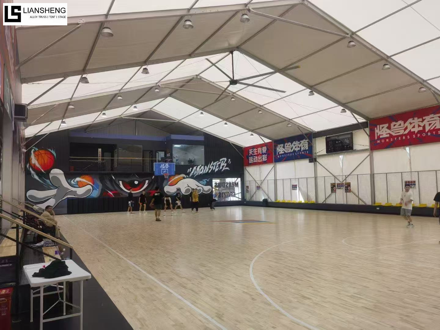 Tenda sportiva poligonale in lega di alluminio per eventi su larga scala, stadi, piscine e competizioni