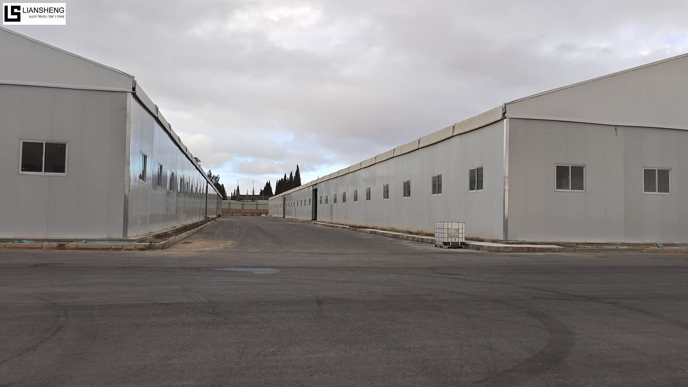 Soluzioni per tende di stoccaggio industriali