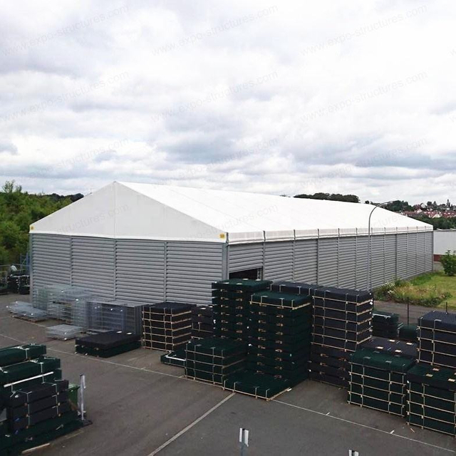 Grande tenda di stoccaggio per magazzino industriale Panino ignifugo impermeabile in PVC resistente ai raggi UV Lamiere di acciaio durevoli Logo per uso esterno in tessuto