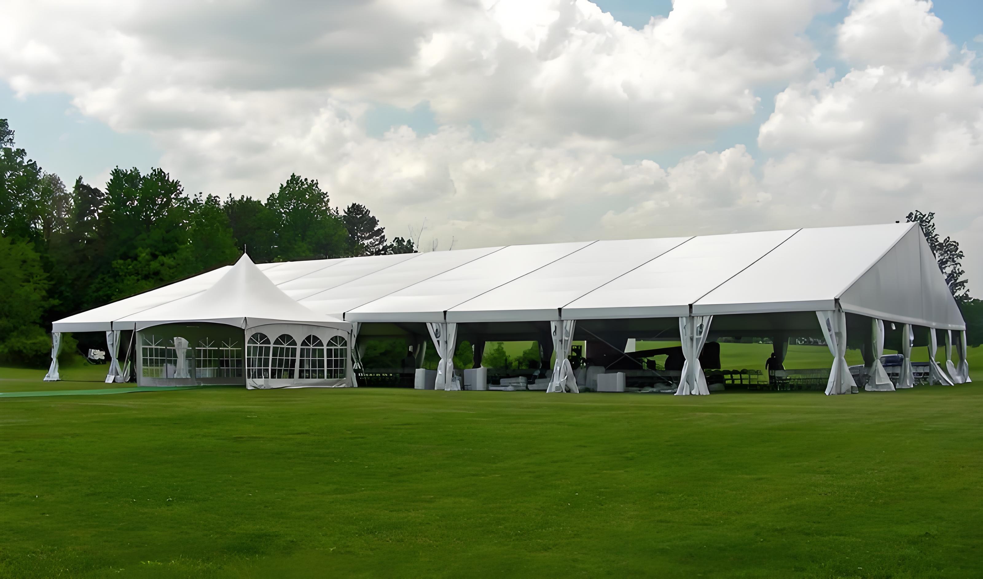 Tenda per feste di dimensioni personalizzate Tenda per eventi facile da montare Tenda per matrimoni con struttura in alluminio a portata lunga con rivestimento del tetto