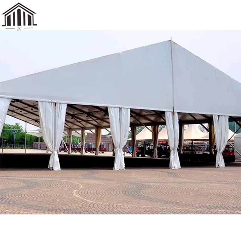 Tenda personalizzabile in lega di alluminio ad alta resistenza. Facile da configurare, comodo da spostare. Adatto per riunioni e picnic all'aperto.