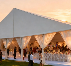[Serie Cloud Hall] Tenda nuziale esclusiva da 20×50 m: utilizza la luce soffusa come pennello per tessere una storia d'amore indisturbata