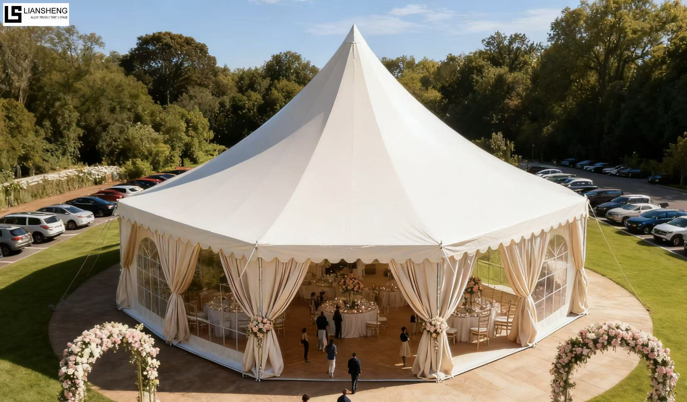 Tenda a pagoda con guglia poligonale per matrimoni all'aperto di nuovo stile con telaio in lega di alluminio Personalizzazione delle dimensioni più vendute disponibile