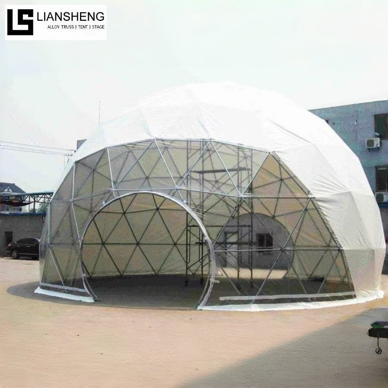 Tenda a cupola geodetica – Struttura moderna e resistente per eventi all'aperto