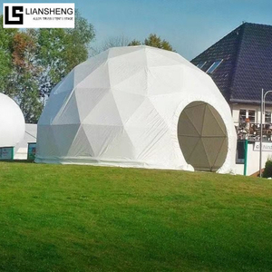 Tenda a cupola geodetica – Struttura moderna e resistente per eventi all'aperto
